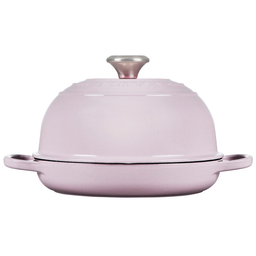 Le Creuset 9.5″ (1.75 qt.) Signature Bread Oven