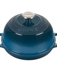 Le Creuset 9.5″ (1.75 qt.) Signature Bread Oven