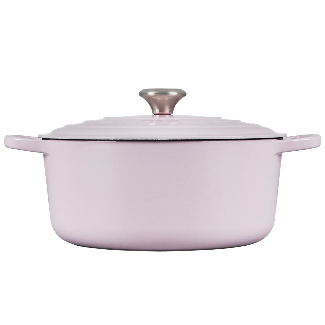 Le Creuset 7.25 qt Enameled Cast Iron Signature Round Dutch Oven