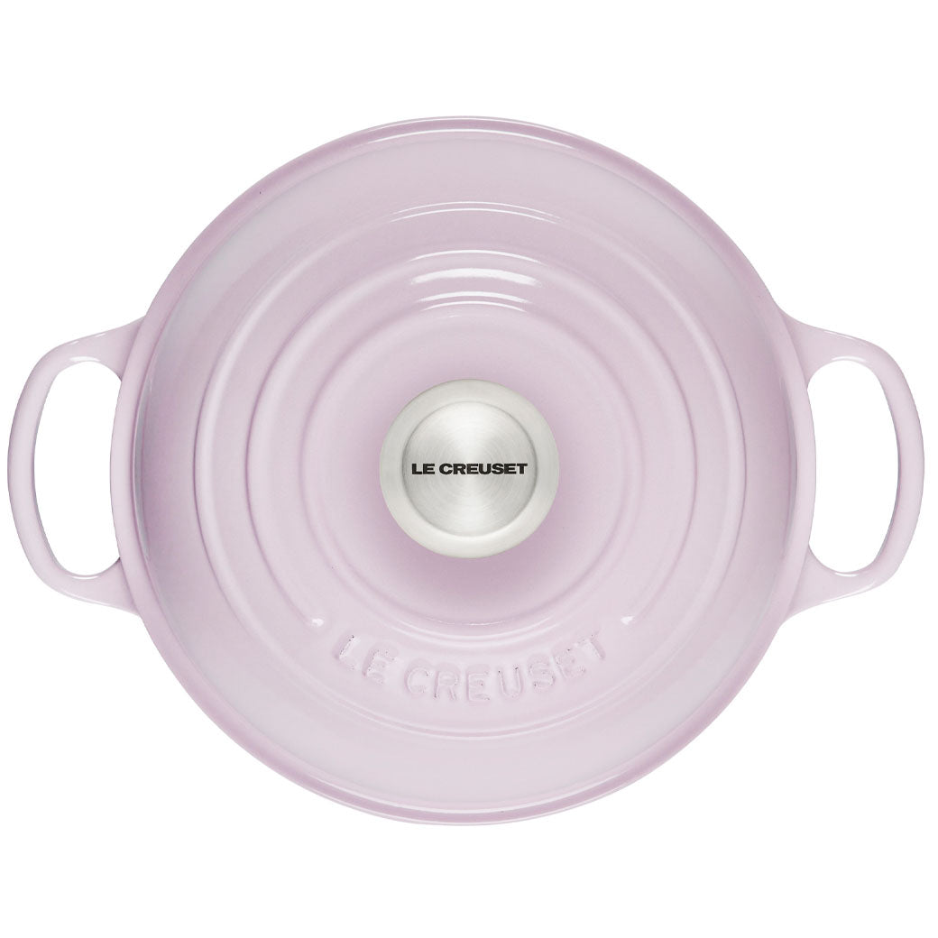 Le Creuset 9.5″ (1.75 qt.) Signature Bread Oven