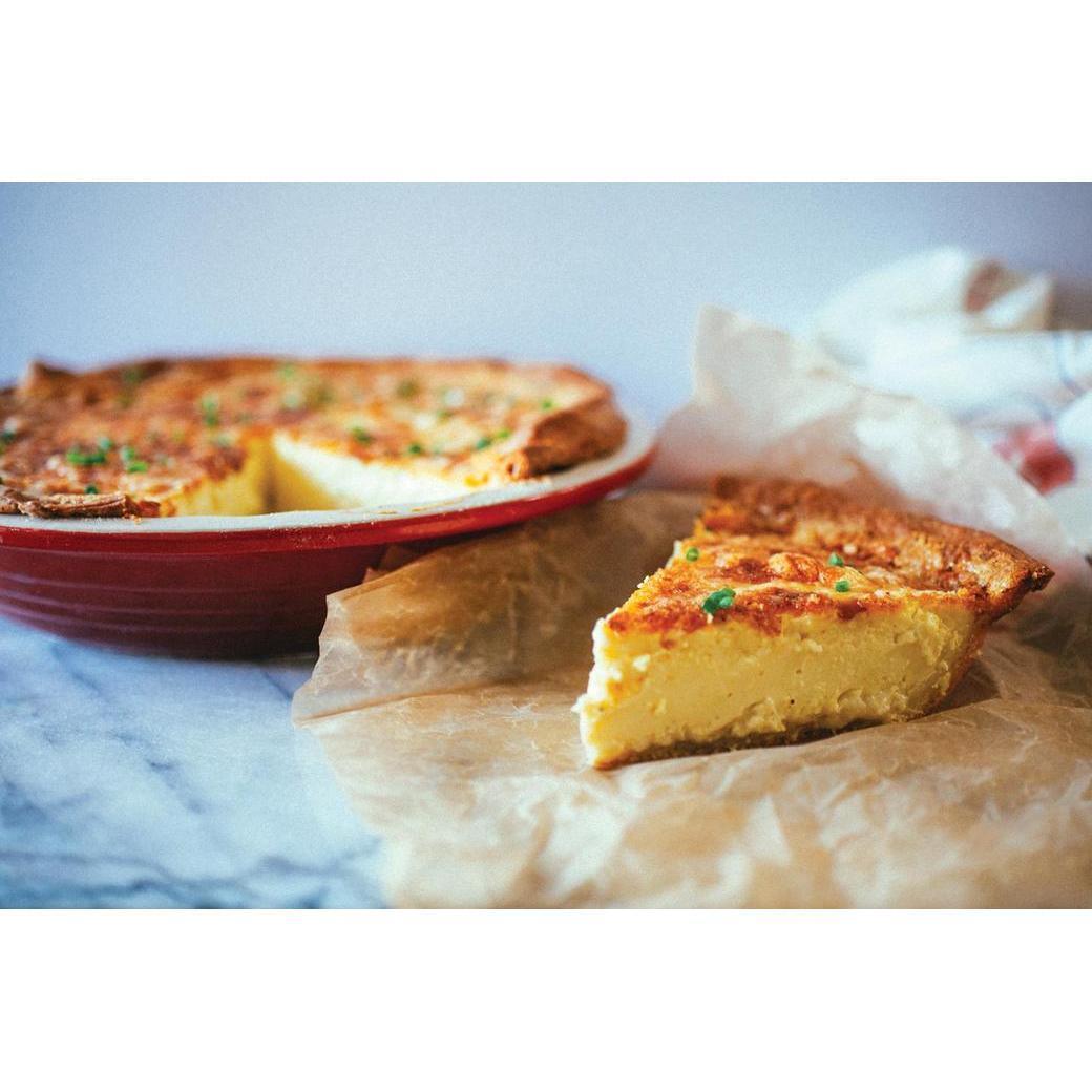 Le Creuset Stoneware Pie Dish - J.L. Hufford