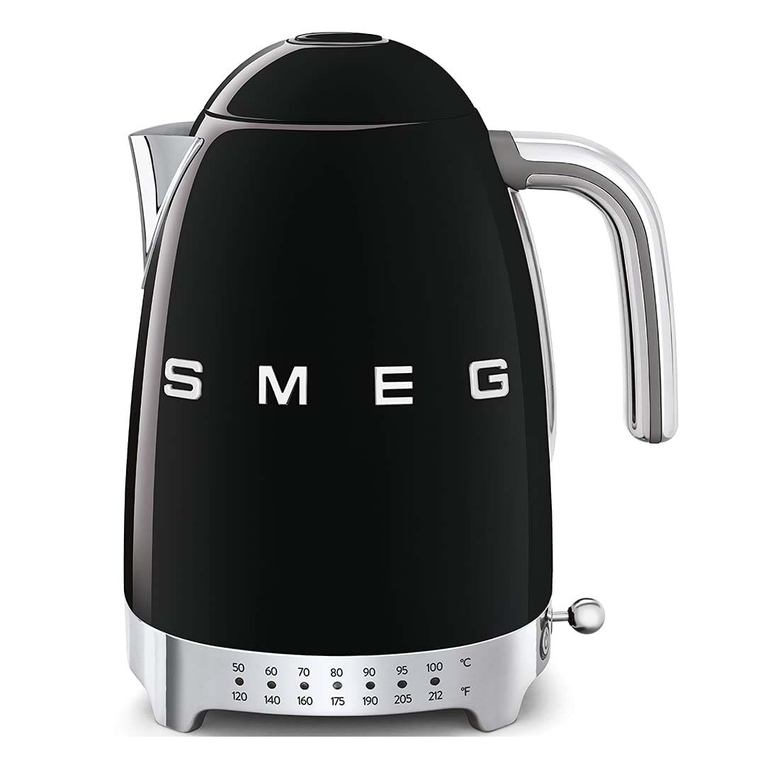 Smeg 20 Oz Retro Style Milk Frother in Cream and Polished Chrome