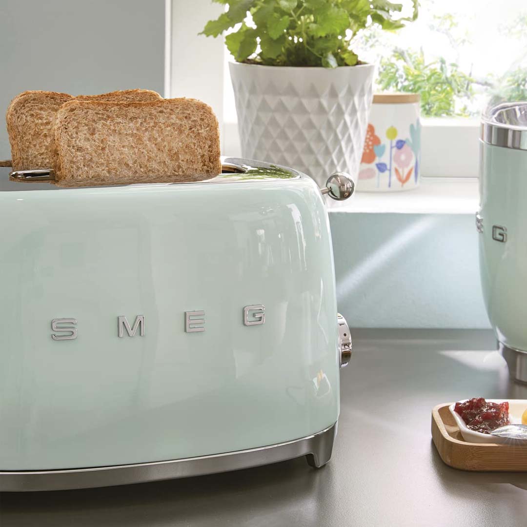 Smeg - 50's Retro Style Aesthetic 2 Slice Toaster – HITRONS