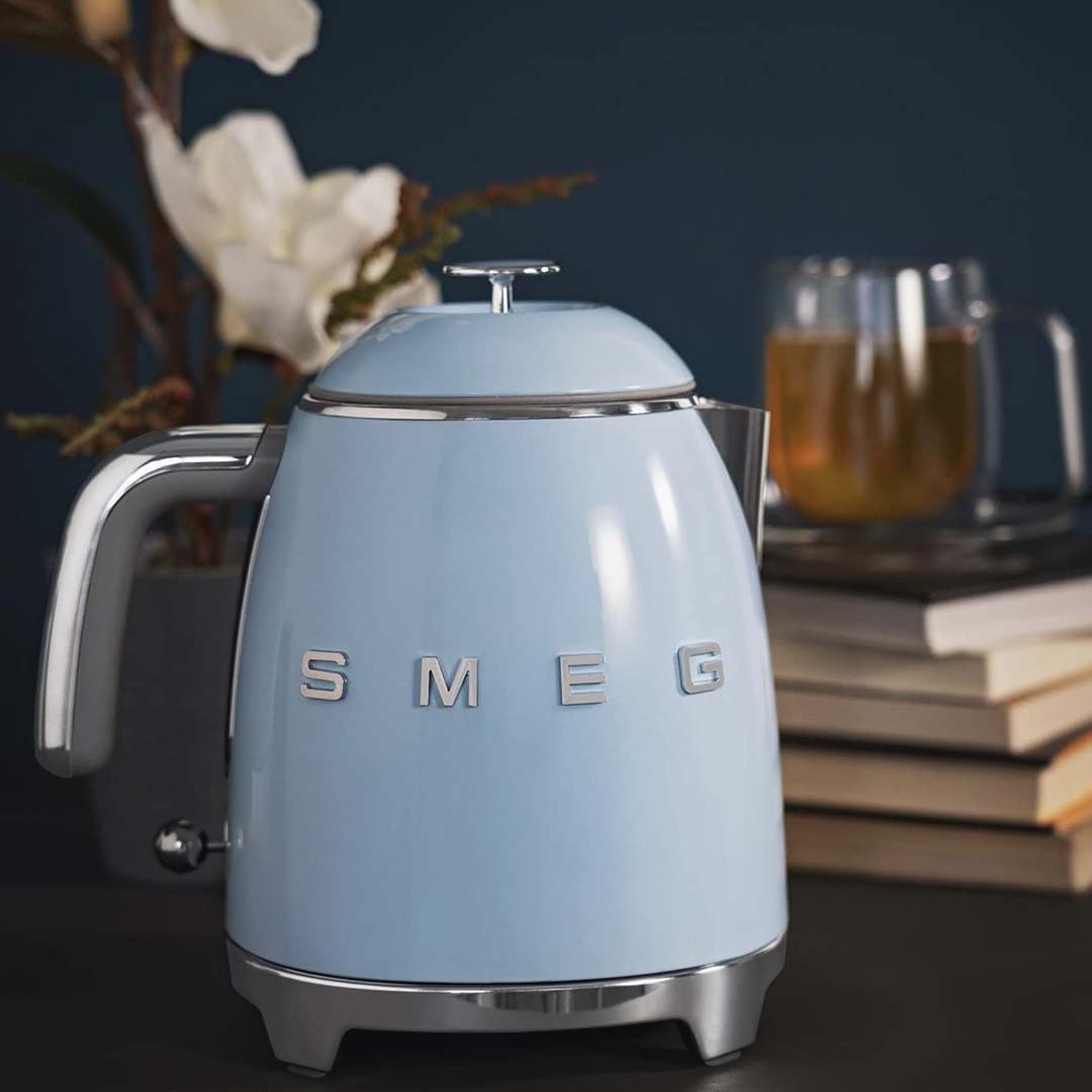 SMEG 50&#39;s Retro Style Electric Mini Kettle 1.7 Liters