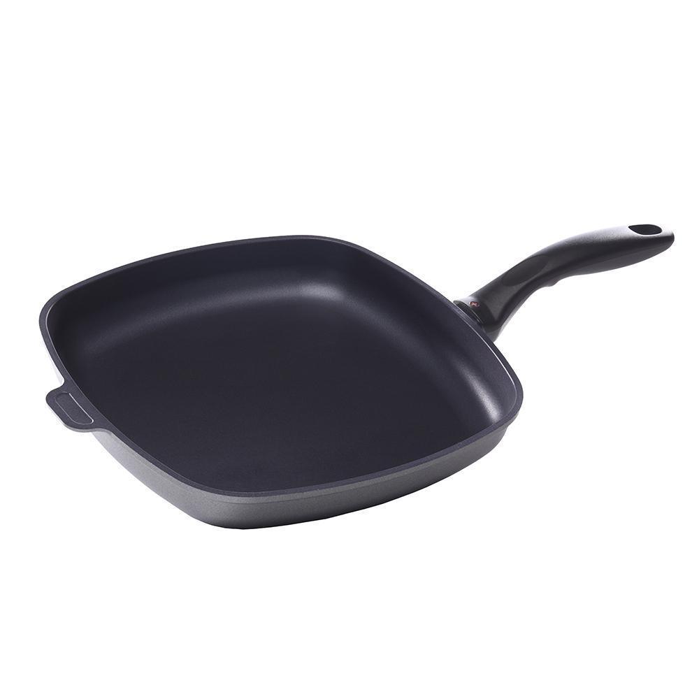 Swiss Diamond HD Nonstick 11″ Square Fry Pan - Discover Gourmet